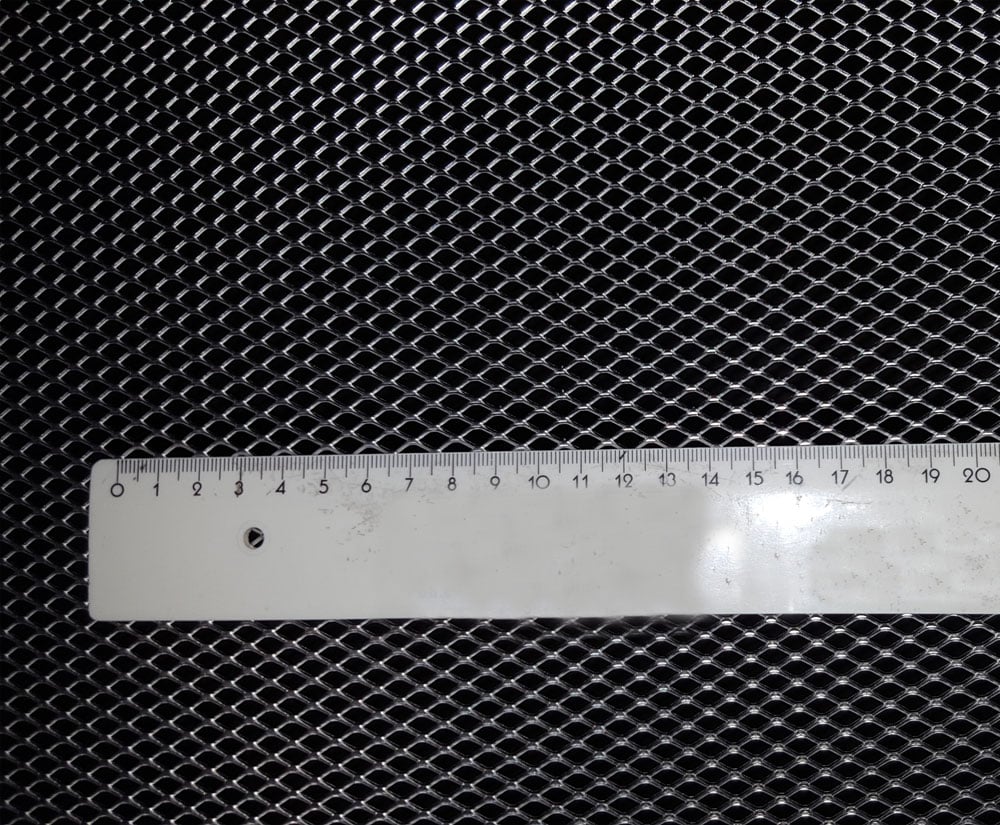 1 - Alumiini verkkolevyt Alumiini 5.6x10 1250x2550mm avoin ala 65%